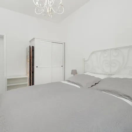 דירה Z Parkingiem Tylko 8 Minut Spaceru Od Morza By Renters